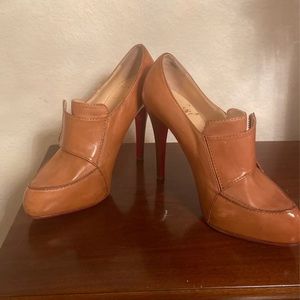 Christian Louboutin bottles size 37,5